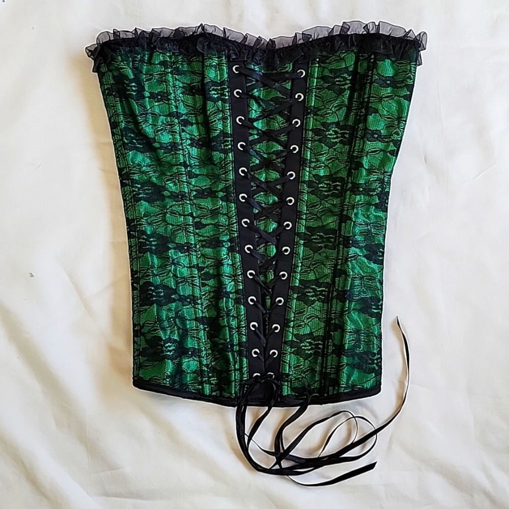 Vaacodor Green and Black Lace Corset